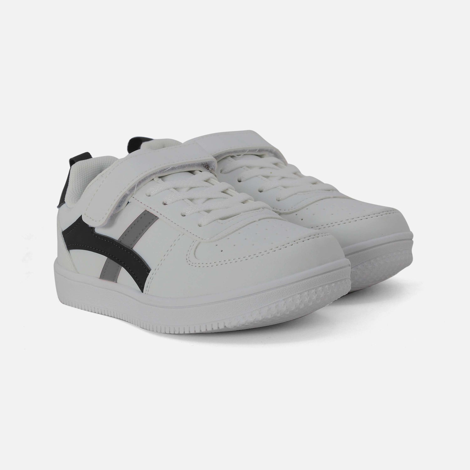 BOYS VELCRO SNEAKERS