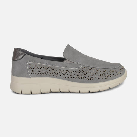 LADIES CASUAL SLIP-ON SHOES