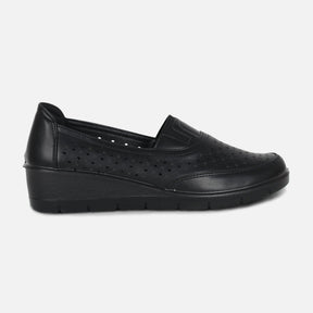 LADIES CASUAL SLIP-ON SHOES