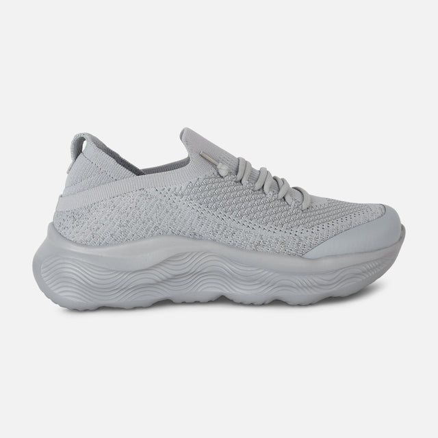 BOYS SPORTS SHOES